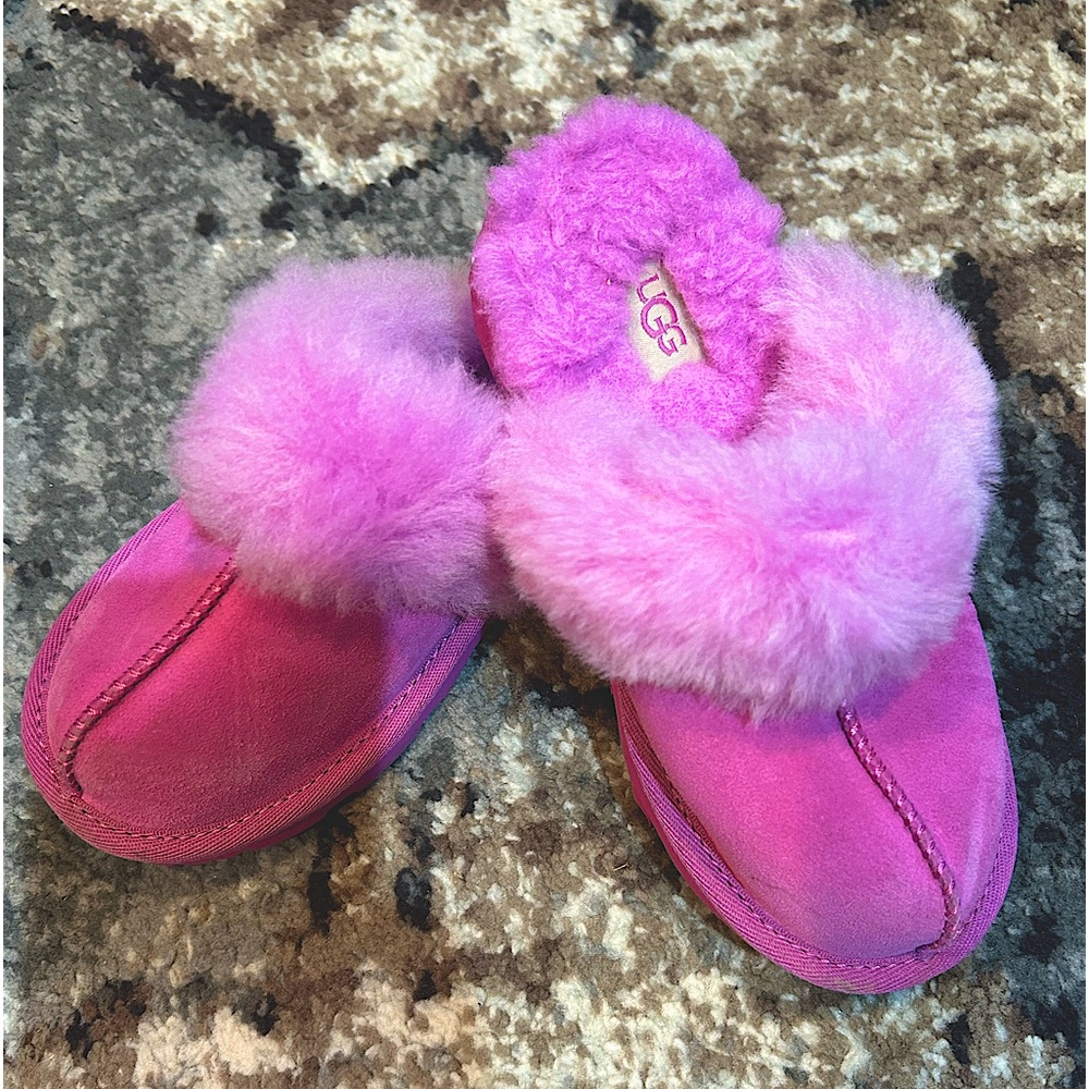 Ugg Bright pink Taz w/fur